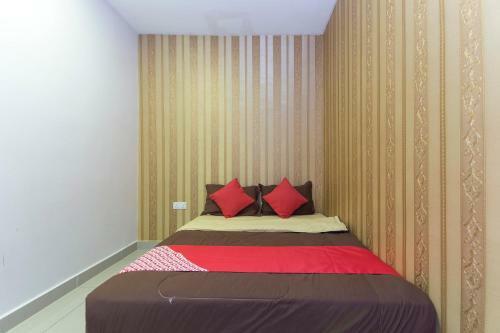 Oyo 439 Night Queen Hotel