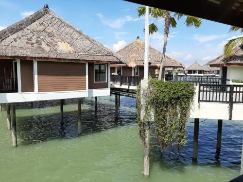 Palm Tree Villa Sepang