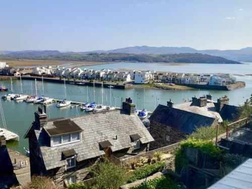 Harbour Lookout Porthmadog 1124