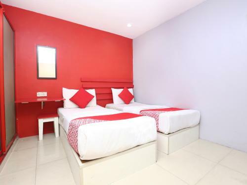 Oyo 89654 My New Home Hotel