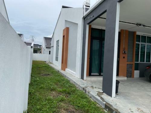 Anas House