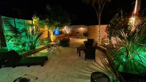 Cottage Grove Homestay Rooms