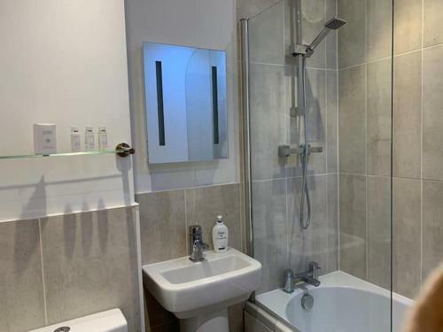 Modern City Centre Apartment
