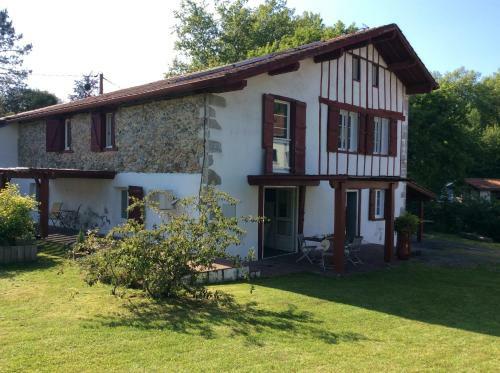 Hostal Maison D'h�tes Uhaldia