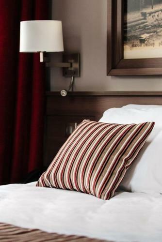 Hotel-caf� Du Trinquet