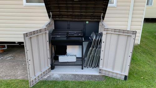 Cozy Private Static Caravan At Llyons Robin Hood - Silver Birch Way 11