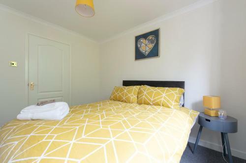 Bookeduk: Rose View Bungalow House In Roydon