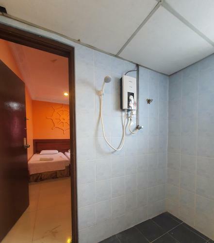 Highway Budget Hotel