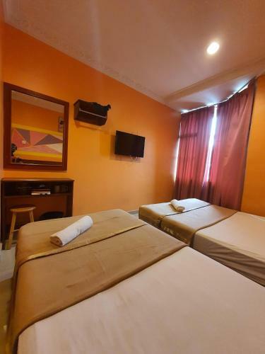 Highway Budget Hotel