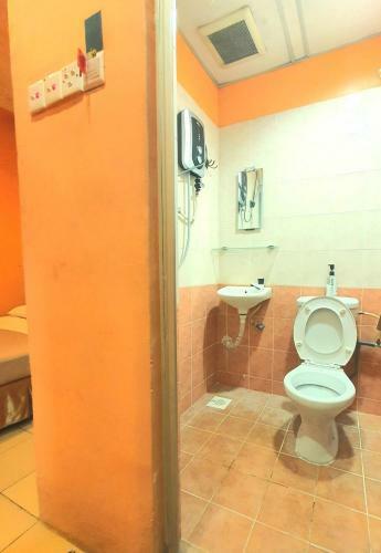 Highway Budget Hotel