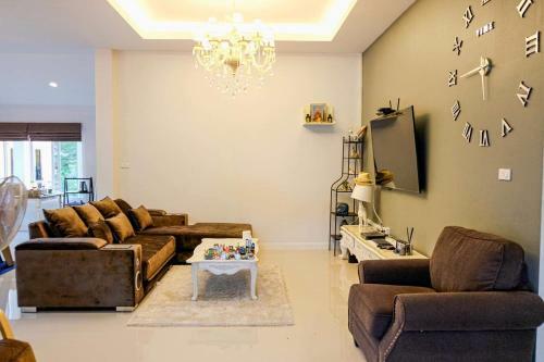 ????????? ?????????? Pool Villa Luxsaranong