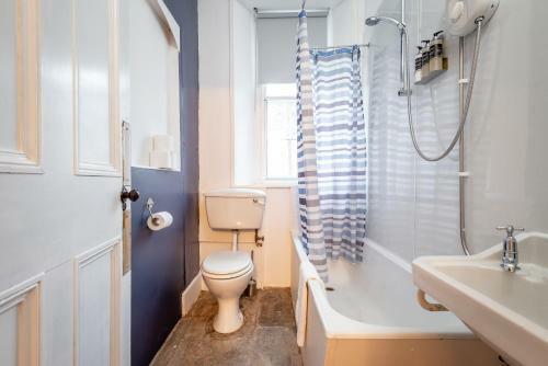 Apartamento The Doctors Hoose, Central, Street Parking