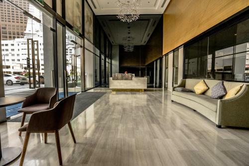 Apartamento Imperio Residence With Private Bathtub By Lets Stay