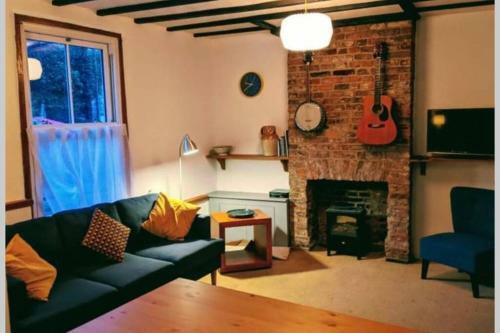 200 Year Old Large Townhouse With Sea Views