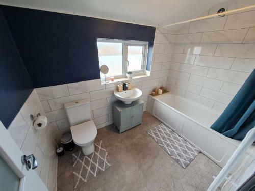 Entire Lovely Modern House Business Holidays