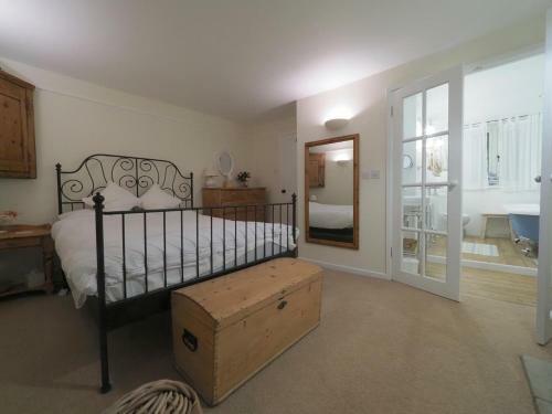 Enchanting 2bd Cottage Heart Of Sherborne