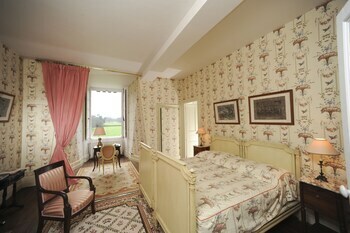 Hotel Chateau De Canisy