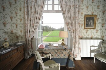 Hotel Chateau De Canisy