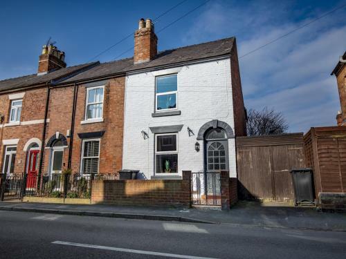 Pass The Keys Stylish Modern Victorian Home With Two Bedrooms