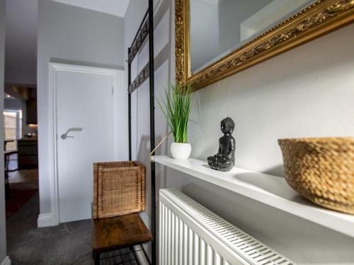 Pass The Keys Stylish Modern Victorian Home With Two Bedrooms
