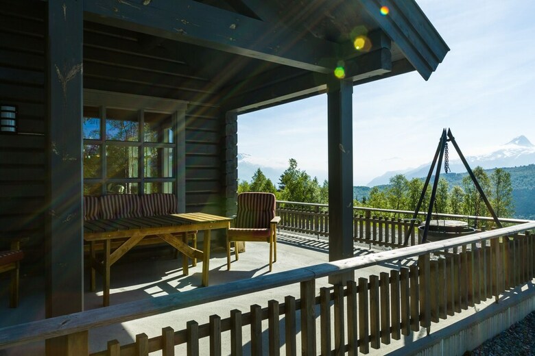 Lodge Stranda Booking