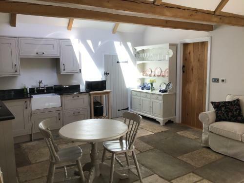Apartamento Courtyard Cottage