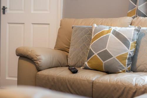 The Attic 3 Bedroom Apartment By Nook Serviced Accommodation
