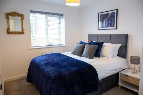 Modern House With Free Private Parking, Wifi & Netflix