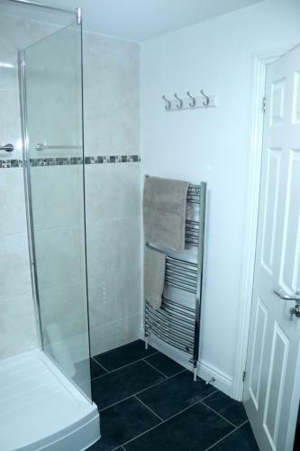 Bed & Breakfast Highworth House