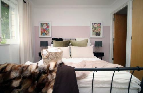 Queensgate By Mia Living 2 Bedroom Apartment