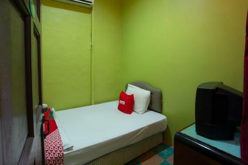 Spot On 90137 Casavilla Hotel Pudu