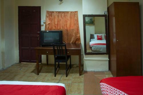 Spot On 90137 Casavilla Hotel Pudu