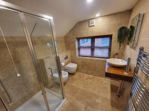 3 Bed Luxury Cottage With Private Hot Tub