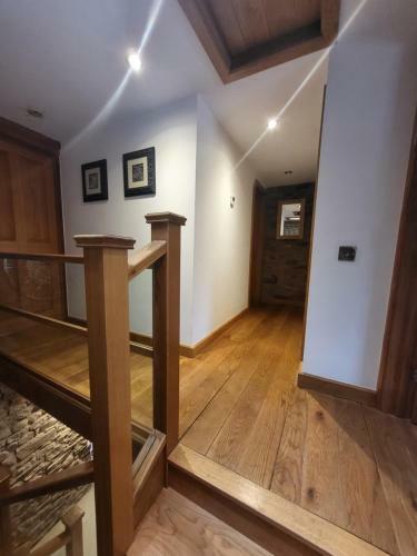 3 Bed Luxury Cottage With Private Hot Tub