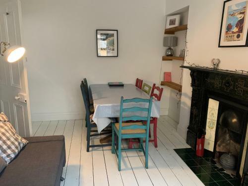Hobbes Cottage