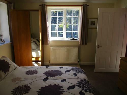 Midsummer Cottage