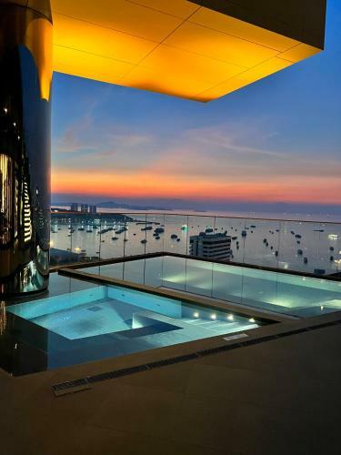 Apartamento Exceptional Sea View 1-bdr Edge Central Pattaya