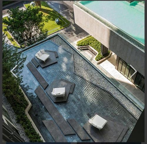 Central Pattaya Near Hilton 1 Br Poolseaview 8