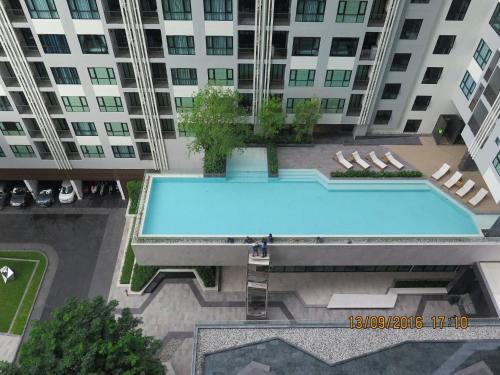 Central Pattaya Near Hilton 1 Br Poolseaview 8