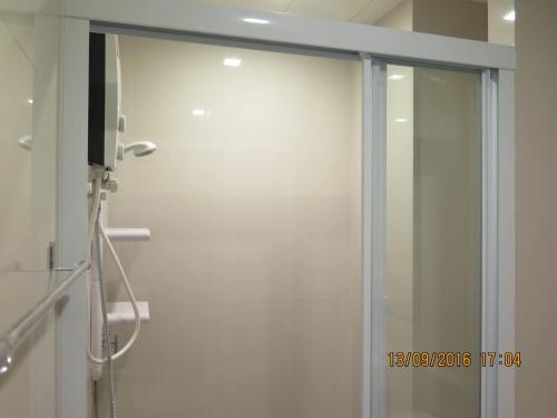 Central Pattaya Near Hilton 1 Br Poolseaview 8