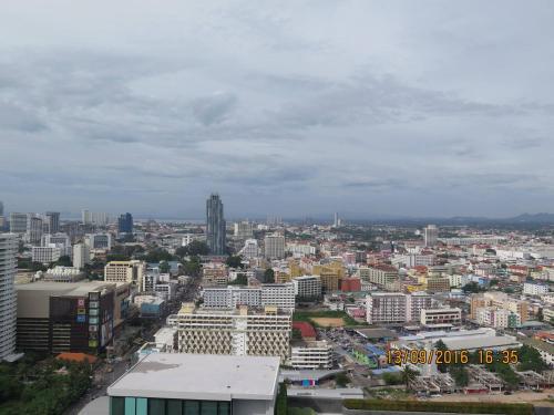 Central Pattaya Near Hilton 1 Br Poolseaview 8