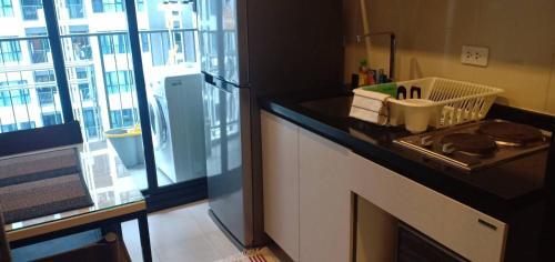 Central Pattaya Near Hilton 1 Br Poolseaview 8