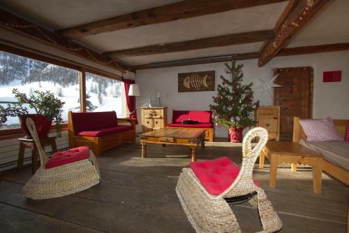 Hotel La Ba�ta Du Loup