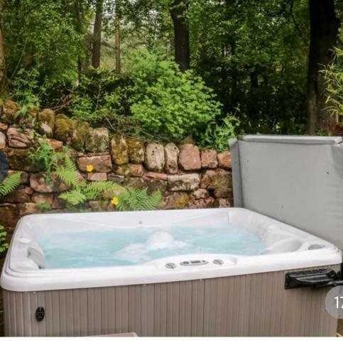 Apartamento Pine Cottage With Private Hot Tub