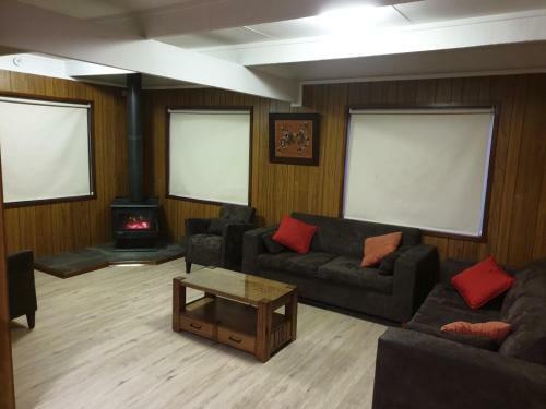 Huntinaddi Lodge