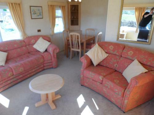 Luxury Mobile Home Near Perranporth Situated On A Quiet Farm