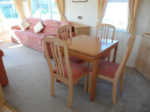 Luxury Mobile Home Near Perranporth Situated On A Quiet Farm