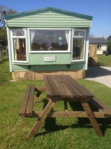Luxury Mobile Home Near Perranporth Situated On A Quiet Farm