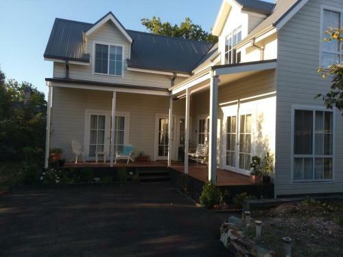 Bradshaw House