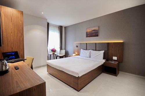 For You Hotel
